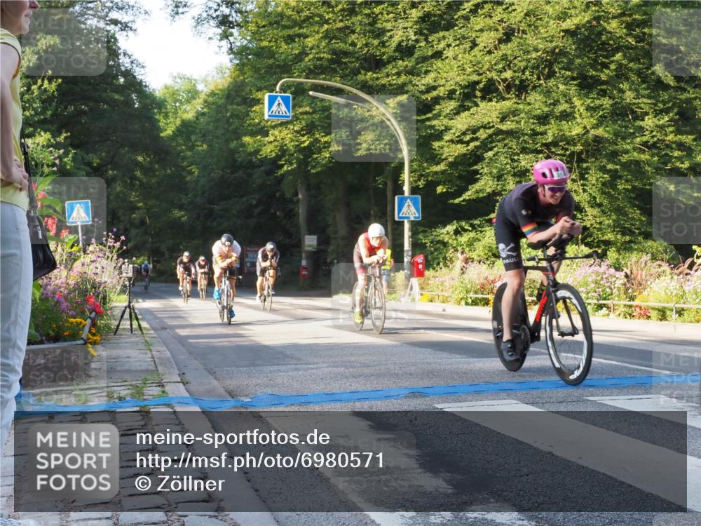08.09.2024 - Stadtparktriathlon Zöllner http://msf.ph/oto/6980571 08.09.2024 09:03:56 Radfahren 15, 20, 21, 35, 37, 40, 44, 54, 63, 71, 72, 76, 83, 89, 94 meine-sportfotos.de