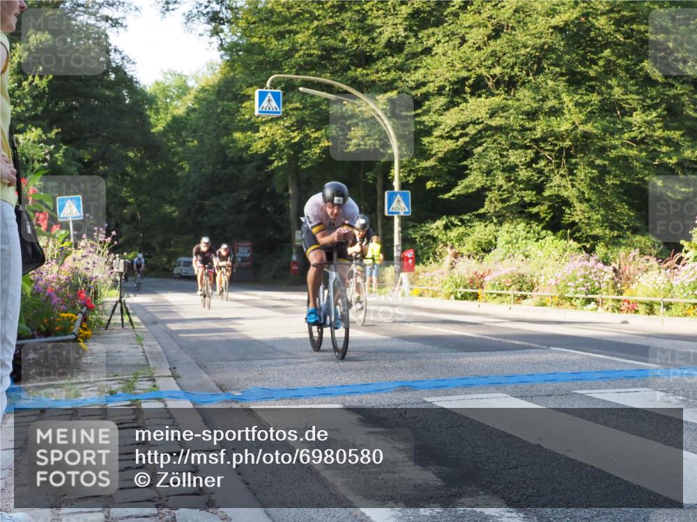 08.09.2024 - Stadtparktriathlon Zöllner http://msf.ph/oto/6980580 08.09.2024 09:03:57 Radfahren 15, 20, 21, 31, 35, 37, 40, 44, 54, 63, 71, 72, 76, 83, 89, 94 meine-sportfotos.de