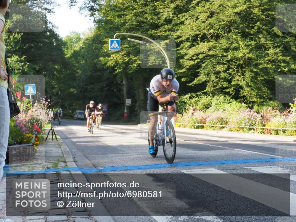 08.09.2024 - Stadtparktriathlon Zöllner http://msf.ph/oto/6980581 08.09.2024 09:03:57 Radfahren 15, 20, 21, 31, 35, 37, 40, 44, 54, 63, 71, 72, 76, 83, 89, 94 meine-sportfotos.de