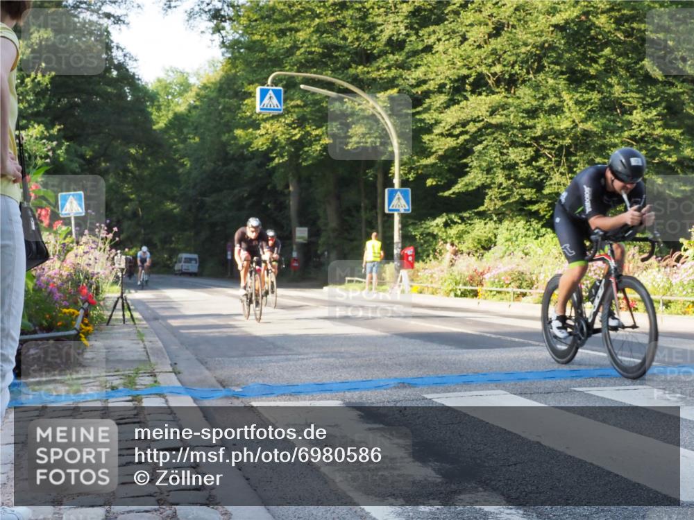 08.09.2024 - Stadtparktriathlon Zöllner http://msf.ph/oto/6980586 08.09.2024 09:03:58 Radfahren 15, 20, 21, 31, 35, 37, 40, 44, 54, 63, 71, 72, 76, 83, 89 meine-sportfotos.de