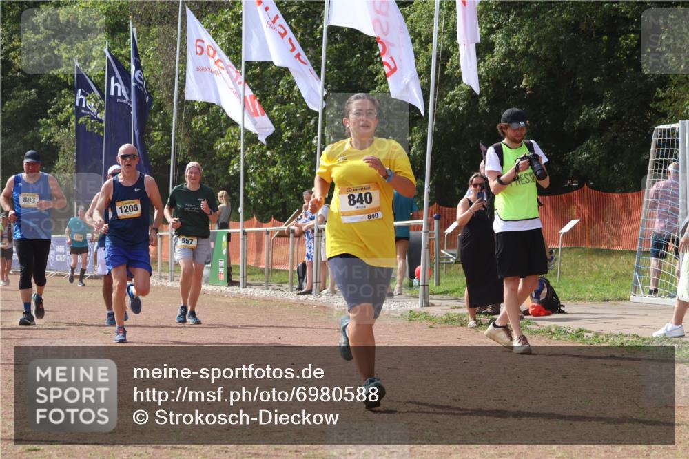 08.09.2024 - Airport Race Strokosch-Dieckow http://msf.ph/oto/6980588 08.09.2024 12:43:28 Ziel 220, 557, 560, 840, 847, 883, 1120, 1159, 1205 meine-sportfotos.de
