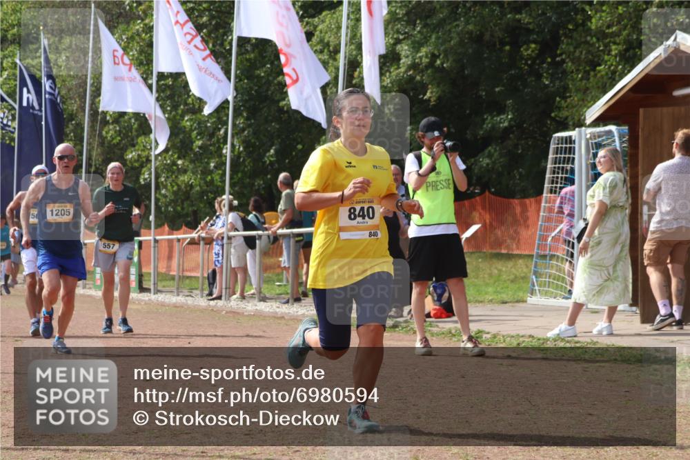 08.09.2024 - Airport Race Strokosch-Dieckow http://msf.ph/oto/6980594 08.09.2024 12:43:28 Ziel 220, 557, 560, 840, 847, 883, 1120, 1159, 1205 meine-sportfotos.de