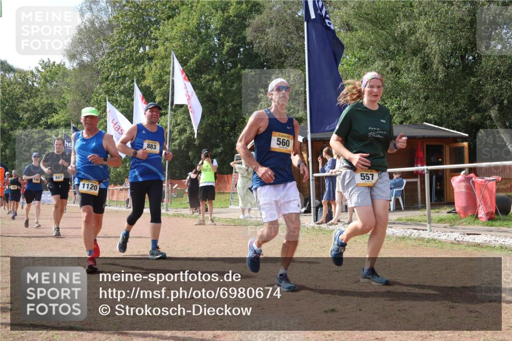 08.09.2024 - Airport Race Strokosch-Dieckow http://msf.ph/oto/6980674 08.09.2024 12:43:33 Ziel 557, 560, 805, 826, 847, 869, 883, 1059, 1081, 1120, 1159, 1205, 1304, 1467 meine-sportfotos.de