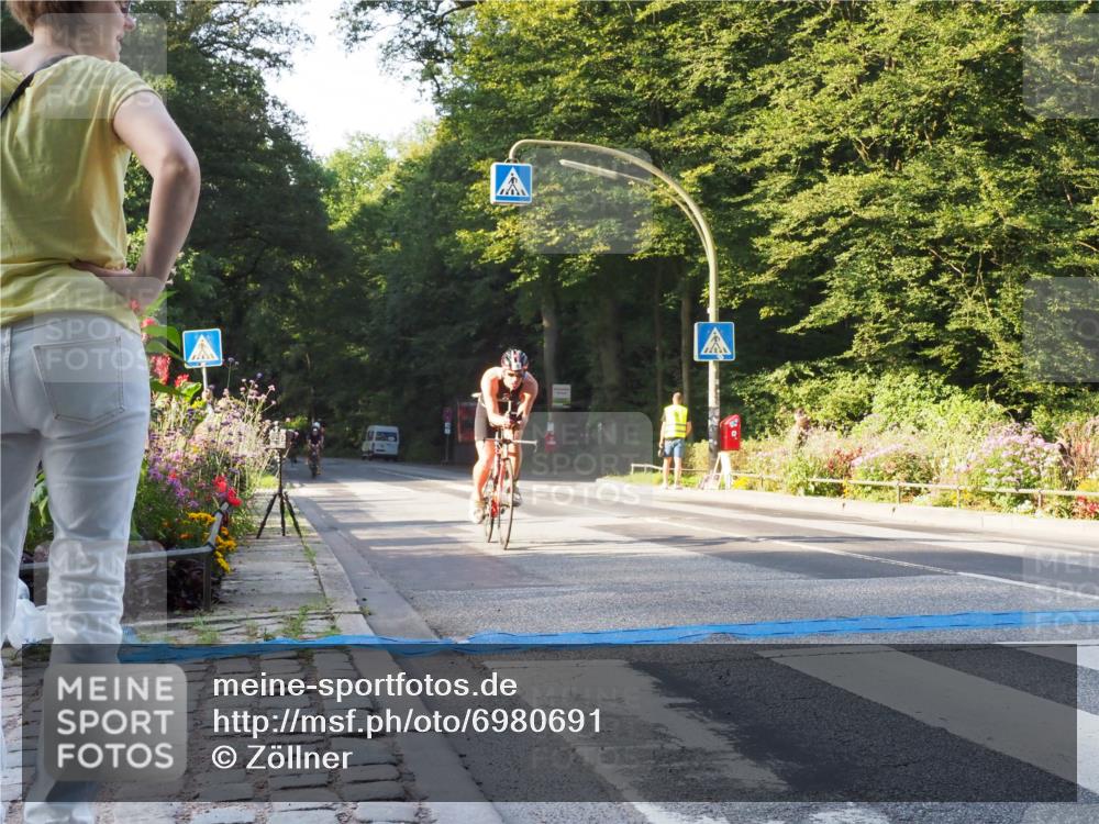 08.09.2024 - Stadtparktriathlon Zöllner http://msf.ph/oto/6980691 08.09.2024 09:04:14 Radfahren 23, 55, 113, 117, 119, 128 meine-sportfotos.de