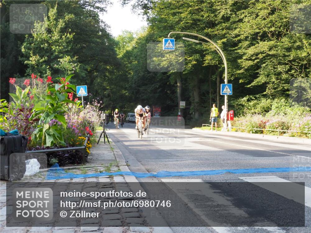 08.09.2024 - Stadtparktriathlon Zöllner http://msf.ph/oto/6980746 08.09.2024 09:04:54 Radfahren 8, 27, 57, 69, 74, 85, 87, 116, 121 meine-sportfotos.de