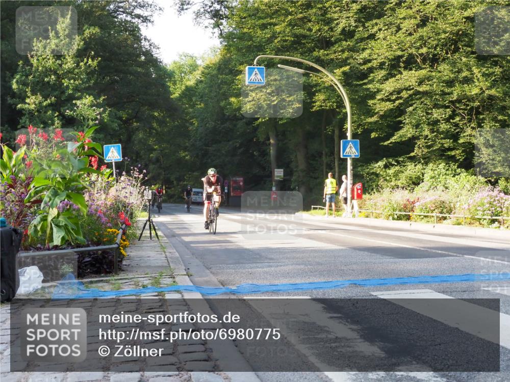 08.09.2024 - Stadtparktriathlon Zöllner http://msf.ph/oto/6980775 08.09.2024 09:04:57 Radfahren 27, 57, 69, 74, 85, 87, 116, 121, 124 meine-sportfotos.de