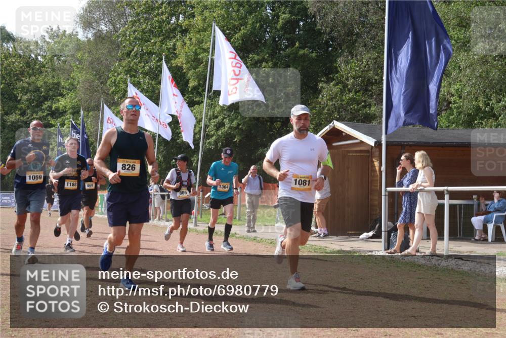 08.09.2024 - Airport Race Strokosch-Dieckow http://msf.ph/oto/6980779 08.09.2024 12:43:39 Ziel 20, 68, 375, 805, 826, 847, 869, 1059, 1081, 1159, 1188, 1304, 1467 meine-sportfotos.de