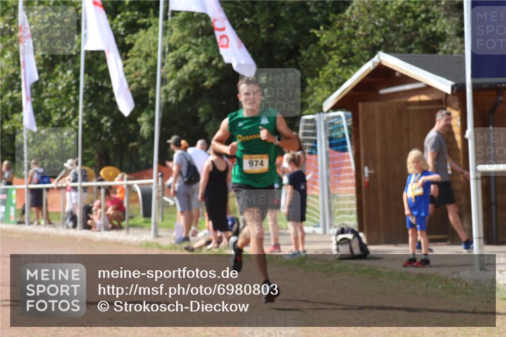 08.09.2024 - Airport Race Strokosch-Dieckow http://msf.ph/oto/6980803 08.09.2024 12:15:45 Ziel 18, 239, 974, 2533, 2578, 2850, 2861, 3072, 3150 meine-sportfotos.de