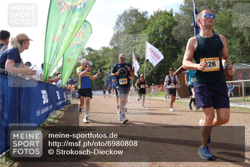 08.09.2024 - Airport Race Strokosch-Dieckow http://msf.ph/oto/6980808 08.09.2024 12:43:41 Ziel 20, 68, 366, 375, 805, 826, 869, 1059, 1081, 1188, 1304, 1467, 1509 meine-sportfotos.de