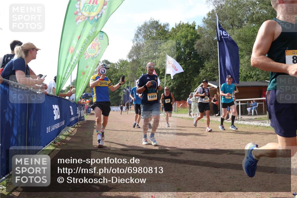 08.09.2024 - Airport Race Strokosch-Dieckow http://msf.ph/oto/6980813 08.09.2024 12:43:41 Ziel 20, 68, 366, 375, 805, 826, 869, 1059, 1081, 1188, 1304, 1467, 1509 meine-sportfotos.de