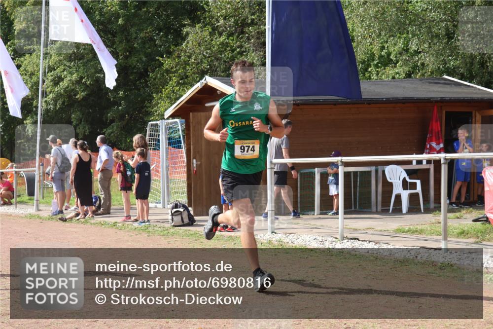 08.09.2024 - Airport Race Strokosch-Dieckow http://msf.ph/oto/6980816 08.09.2024 12:15:46 Ziel 18, 239, 974, 2533, 2578, 2850, 2861, 3150 meine-sportfotos.de