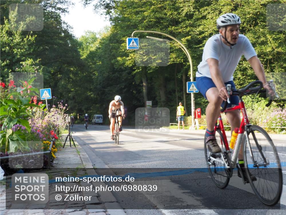 08.09.2024 - Stadtparktriathlon Zöllner http://msf.ph/oto/6980839 08.09.2024 09:05:33 Radfahren 4, 24, 30, 45, 104 meine-sportfotos.de