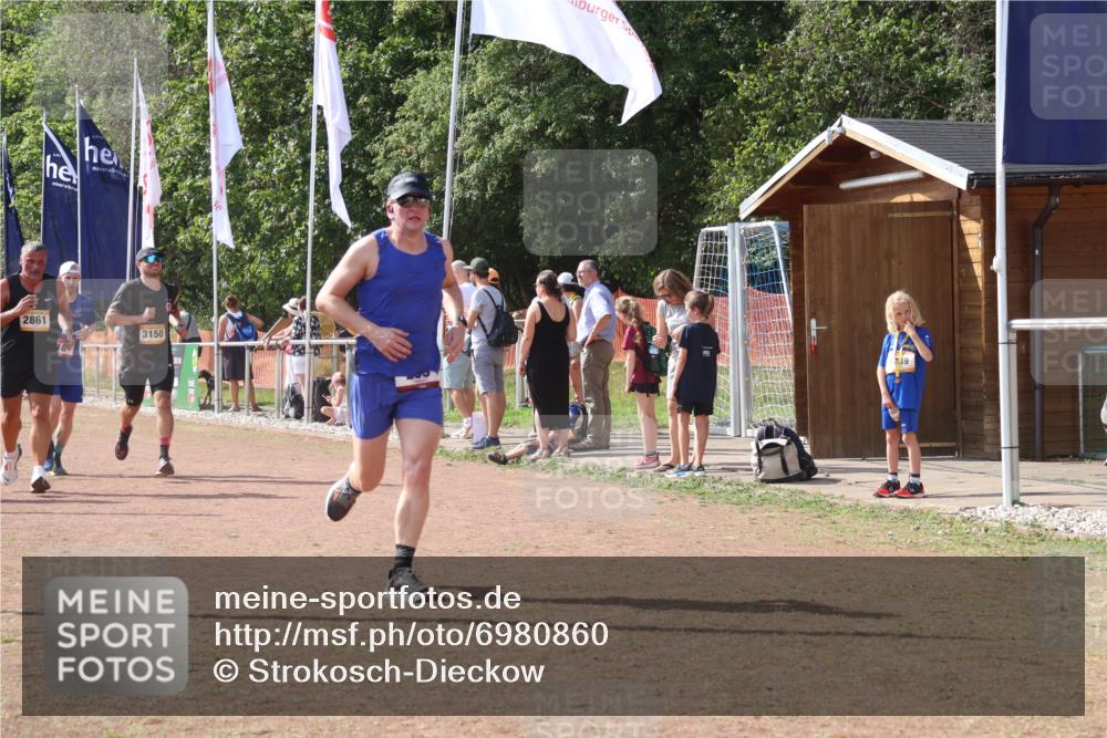08.09.2024 - Airport Race Strokosch-Dieckow http://msf.ph/oto/6980860 08.09.2024 12:15:49 Ziel 18, 239, 2533, 2578, 2861, 3150 meine-sportfotos.de