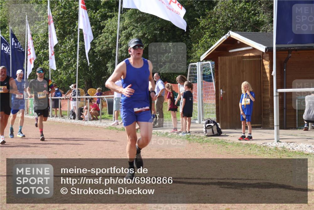 08.09.2024 - Airport Race Strokosch-Dieckow http://msf.ph/oto/6980866 08.09.2024 12:15:49 Ziel 18, 239, 2533, 2578, 2861, 3150 meine-sportfotos.de