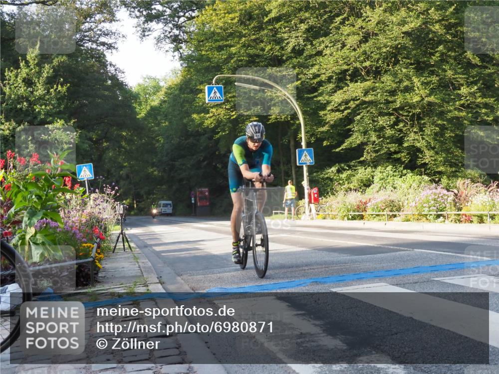 08.09.2024 - Stadtparktriathlon Zöllner http://msf.ph/oto/6980871 08.09.2024 09:06:09 Radfahren 3, 11, 61 meine-sportfotos.de