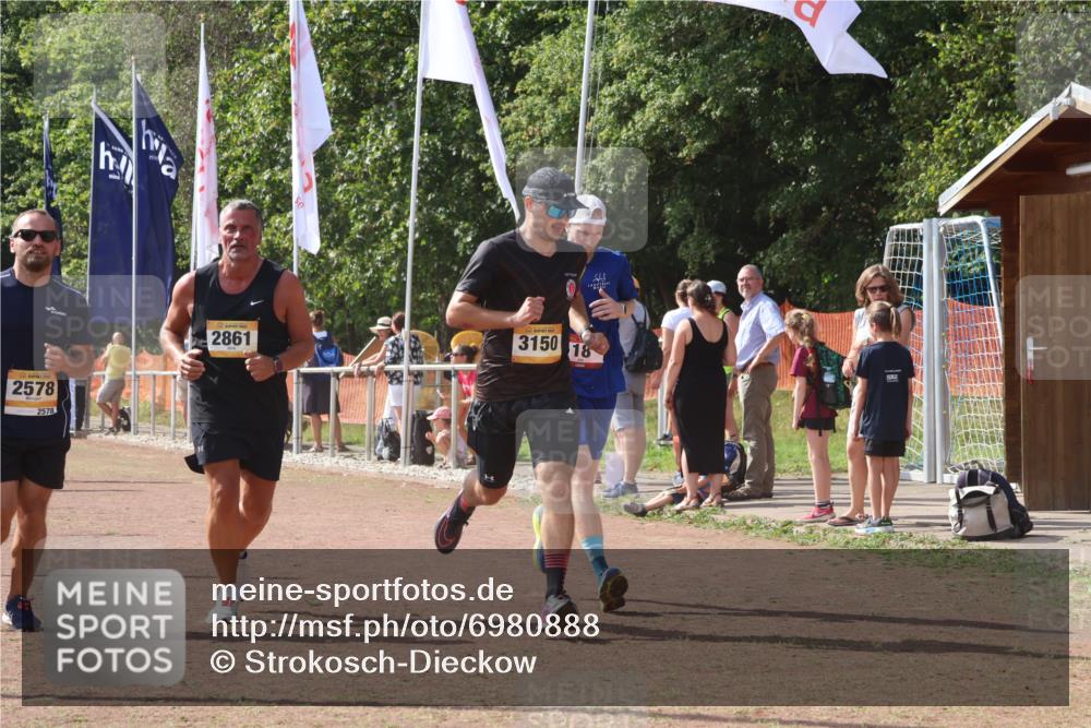 08.09.2024 - Airport Race Strokosch-Dieckow http://msf.ph/oto/6980888 08.09.2024 12:15:51 Ziel 18, 239, 2533, 2578, 2591, 2595, 2645, 2861, 3150 meine-sportfotos.de