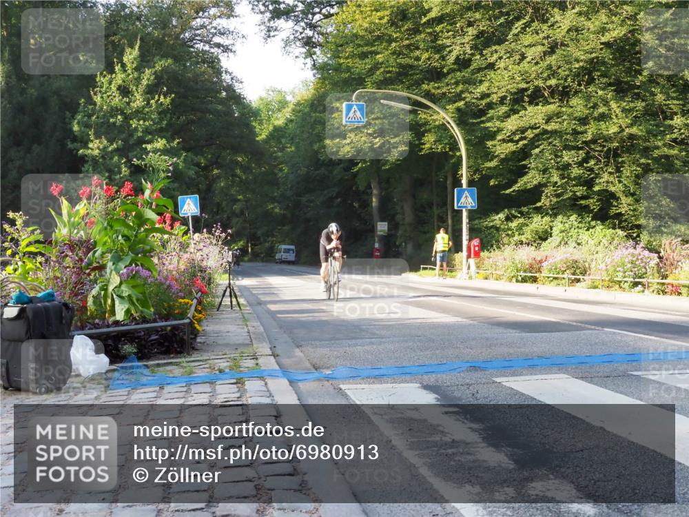 08.09.2024 - Stadtparktriathlon Zöllner http://msf.ph/oto/6980913 08.09.2024 09:07:16 Radfahren 19, 68, 86 meine-sportfotos.de