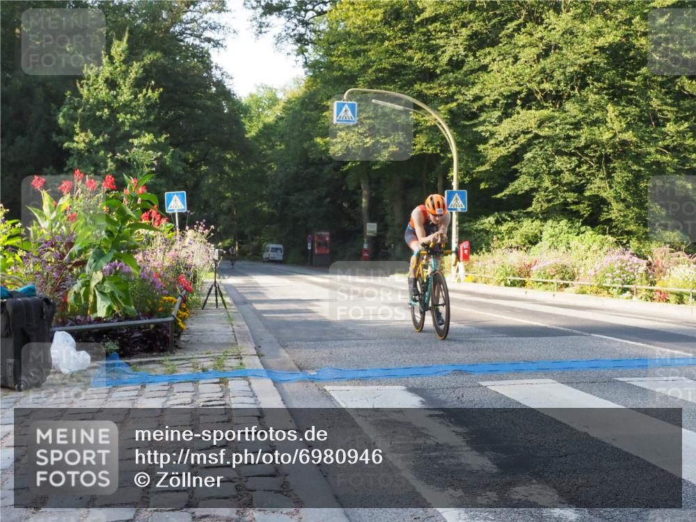 08.09.2024 - Stadtparktriathlon Zöllner http://msf.ph/oto/6980946 08.09.2024 09:07:28 Radfahren 106, 122 meine-sportfotos.de