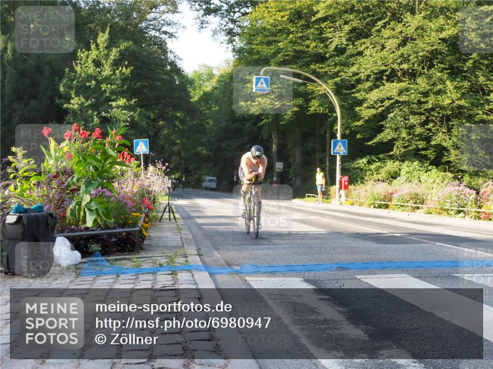 08.09.2024 - Stadtparktriathlon Zöllner http://msf.ph/oto/6980947 08.09.2024 09:07:33 Radfahren 1, 5, 6, 49, 59, 65, 122, 126 meine-sportfotos.de