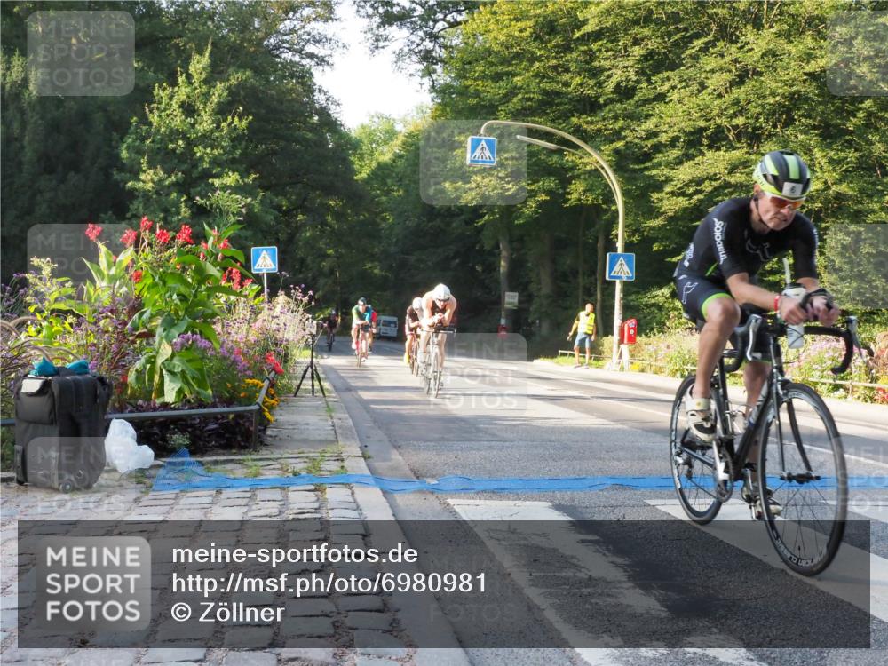 08.09.2024 - Stadtparktriathlon Zöllner http://msf.ph/oto/6980981 08.09.2024 09:07:41 Radfahren 1, 5, 6, 14, 49, 59, 65, 126 meine-sportfotos.de
