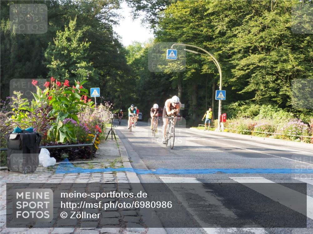 08.09.2024 - Stadtparktriathlon Zöllner http://msf.ph/oto/6980986 08.09.2024 09:07:42 Radfahren 1, 5, 6, 14, 49, 59, 65, 126 meine-sportfotos.de