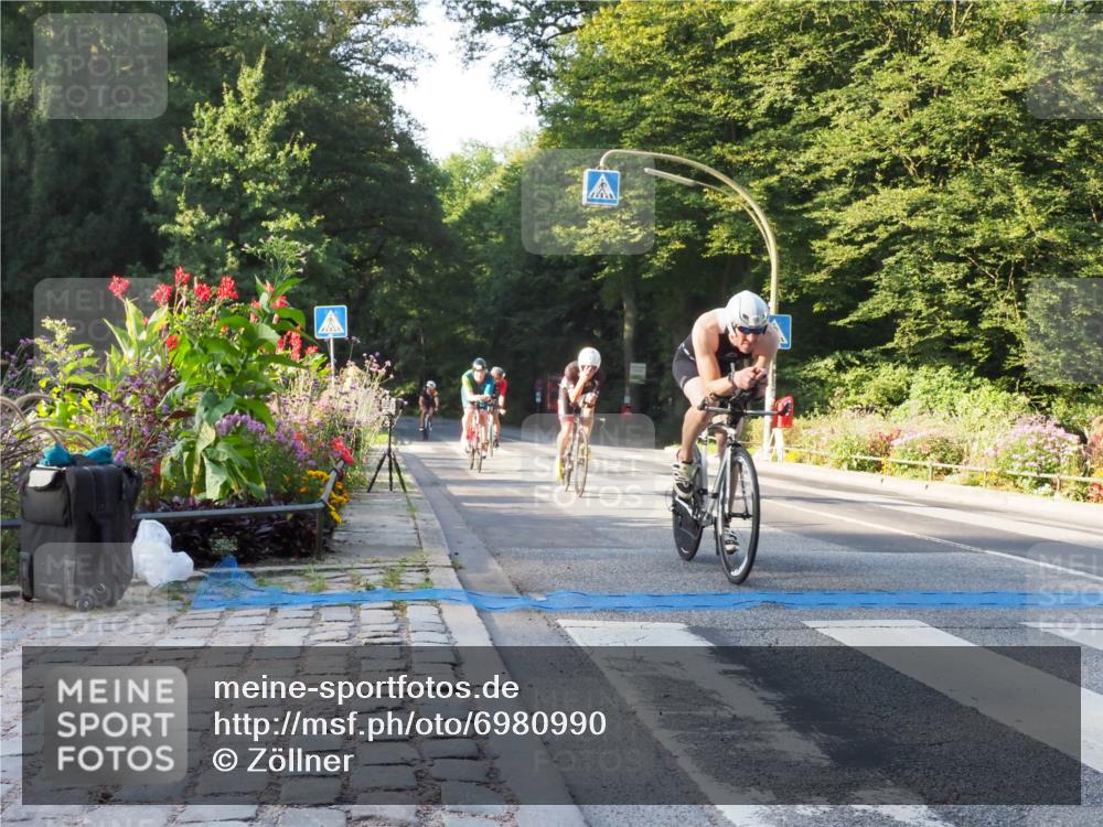 08.09.2024 - Stadtparktriathlon Zöllner http://msf.ph/oto/6980990 08.09.2024 09:07:42 Radfahren 1, 5, 6, 14, 49, 59, 65, 126 meine-sportfotos.de