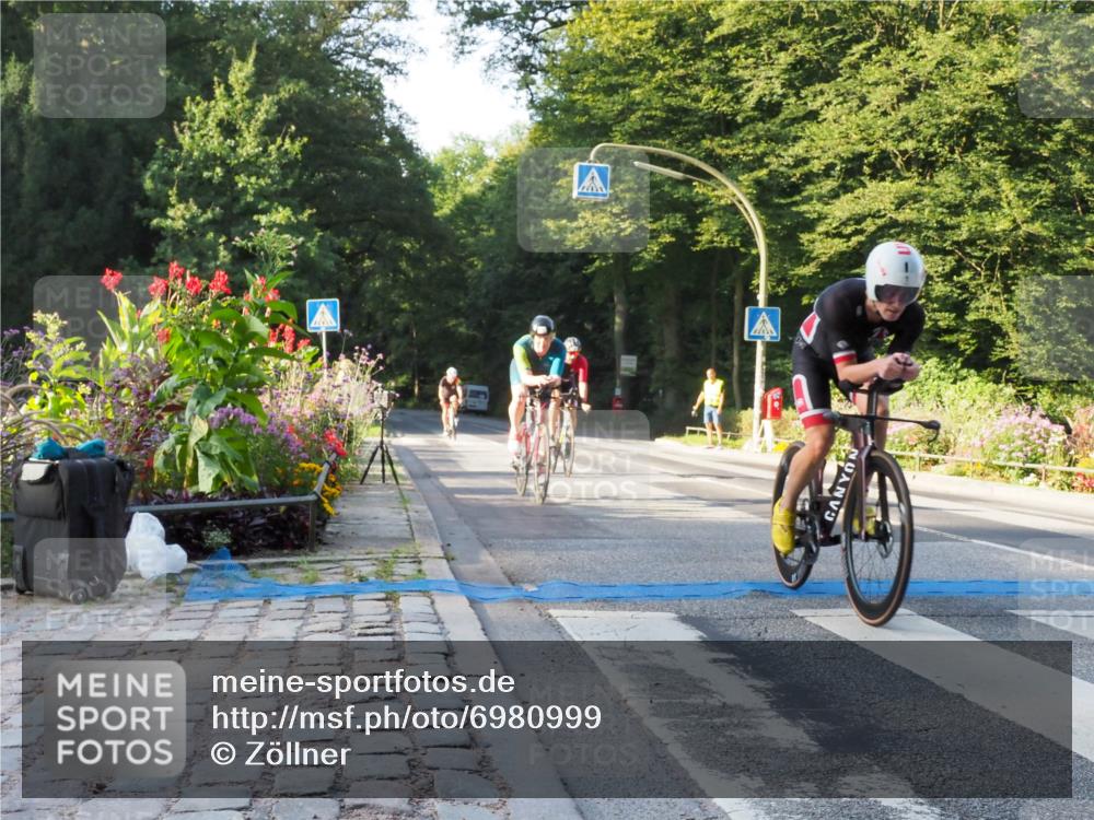 08.09.2024 - Stadtparktriathlon Zöllner http://msf.ph/oto/6980999 08.09.2024 09:07:43 Radfahren 1, 5, 6, 14, 49, 59, 65, 126 meine-sportfotos.de
