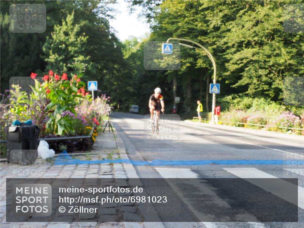 08.09.2024 - Stadtparktriathlon Zöllner http://msf.ph/oto/6981023 08.09.2024 09:07:45 Radfahren 1, 5, 6, 14, 59, 65 meine-sportfotos.de
