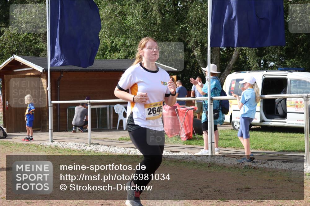 08.09.2024 - Airport Race Strokosch-Dieckow http://msf.ph/oto/6981034 08.09.2024 12:16:01 Ziel 225, 276, 1020, 2540, 2541, 2543, 2591, 2595, 2604, 2645, 2799, 2827, 2854, 3057 meine-sportfotos.de