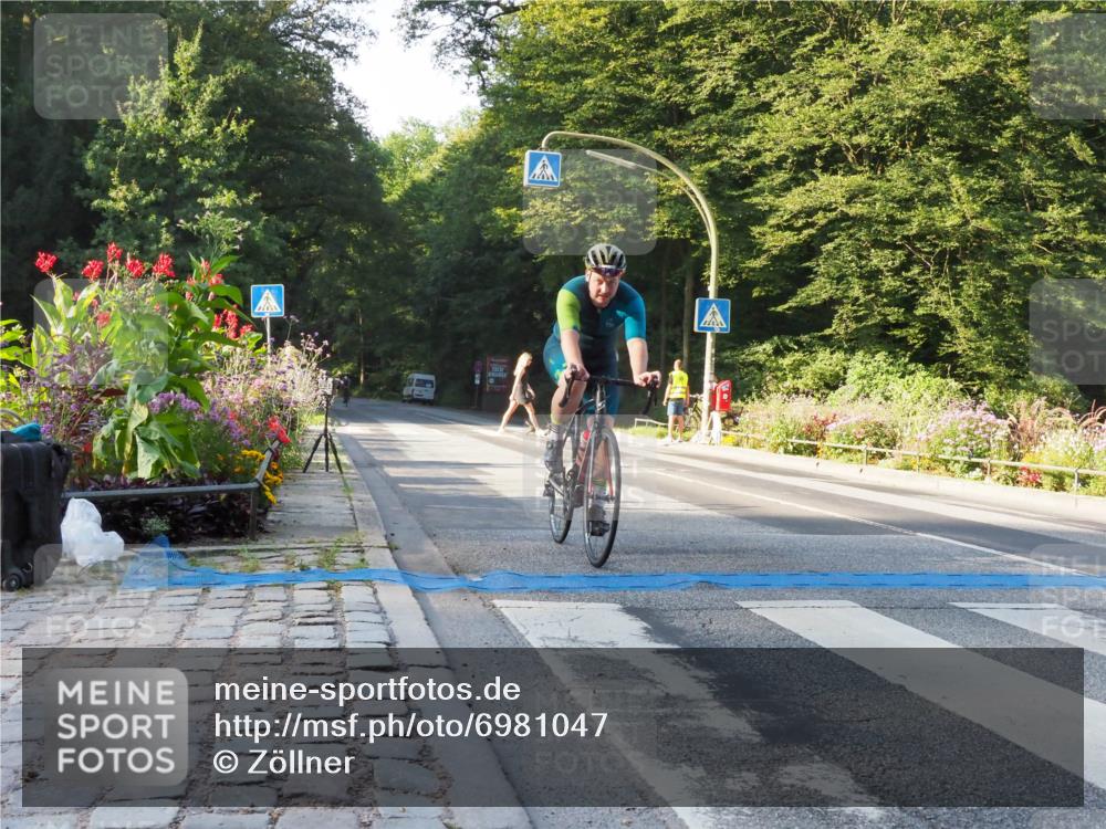 08.09.2024 - Stadtparktriathlon Zöllner http://msf.ph/oto/6981047 08.09.2024 09:08:03 Radfahren 48, 64, 92 meine-sportfotos.de