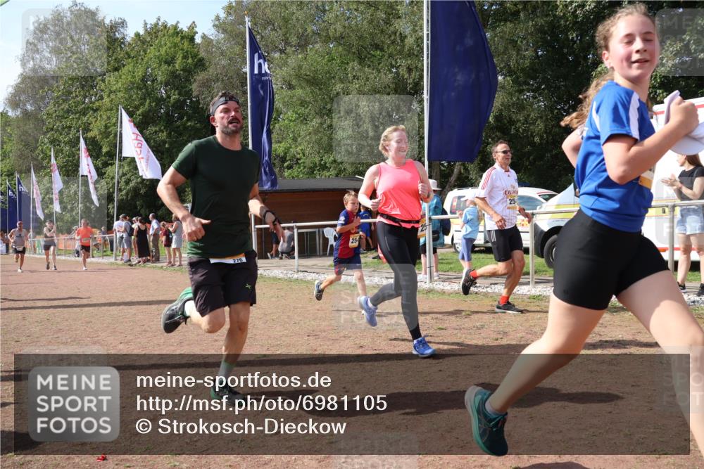 08.09.2024 - Airport Race Strokosch-Dieckow http://msf.ph/oto/6981105 08.09.2024 12:16:05 Ziel 225, 276, 1020, 2540, 2541, 2543, 2586, 2604, 2799, 2802, 2804, 2827, 2854, 3057 meine-sportfotos.de