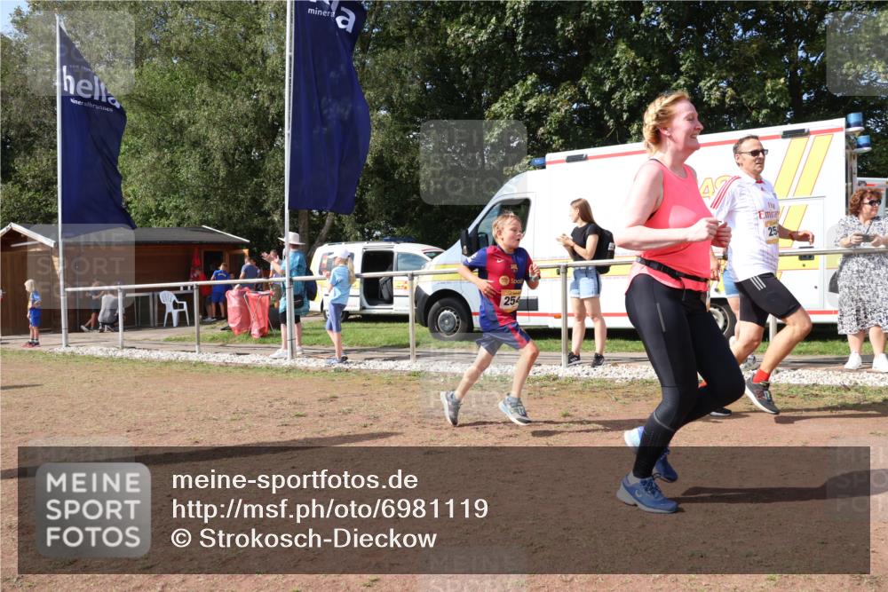 08.09.2024 - Airport Race Strokosch-Dieckow http://msf.ph/oto/6981119 08.09.2024 12:16:06 Ziel 225, 276, 1020, 2540, 2541, 2543, 2586, 2604, 2799, 2802, 2804, 2827, 2854, 3057 meine-sportfotos.de