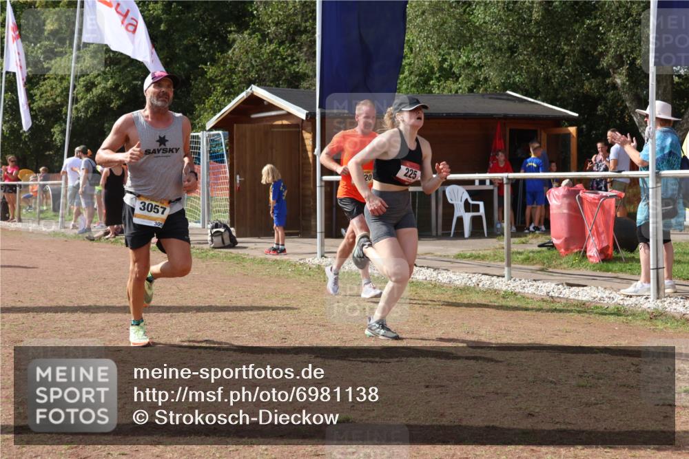 08.09.2024 - Airport Race Strokosch-Dieckow http://msf.ph/oto/6981138 08.09.2024 12:16:08 Ziel 225, 1020, 2586, 2604, 2799, 2802, 2804, 2827, 3057 meine-sportfotos.de