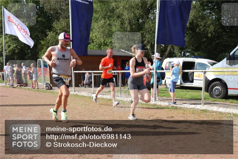 08.09.2024 - Airport Race Strokosch-Dieckow http://msf.ph/oto/6981143 08.09.2024 12:16:09 Ziel 225, 1020, 2586, 2604, 2799, 2802, 2804, 2827, 3057 meine-sportfotos.de