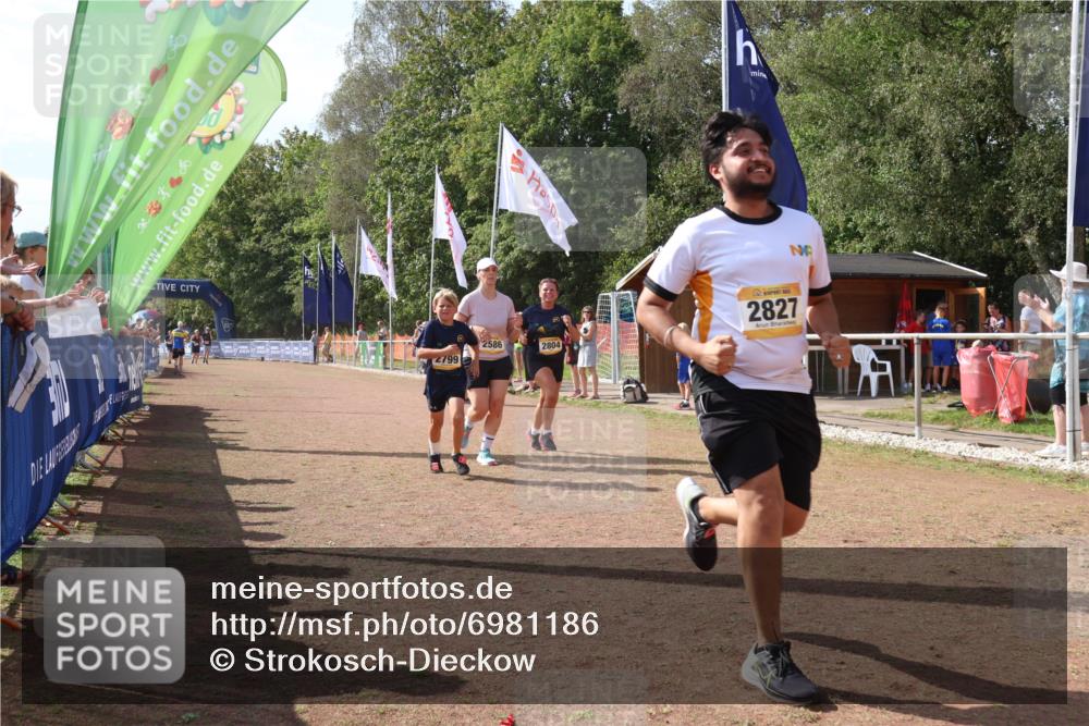 08.09.2024 - Airport Race Strokosch-Dieckow http://msf.ph/oto/6981186 08.09.2024 12:16:11 Ziel 1020, 2586, 2799, 2802, 2804, 2827 meine-sportfotos.de