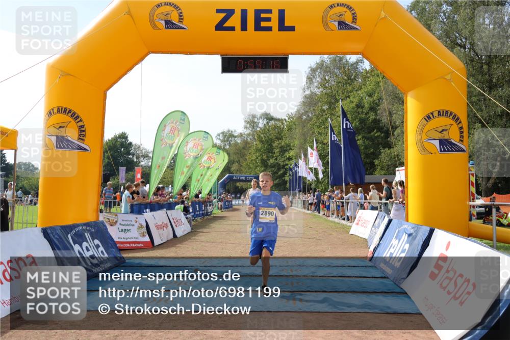 08.09.2024 - Airport Race Strokosch-Dieckow http://msf.ph/oto/6981199 08.09.2024 11:59:58 Ziel 5, 588, 2890, 3142 meine-sportfotos.de