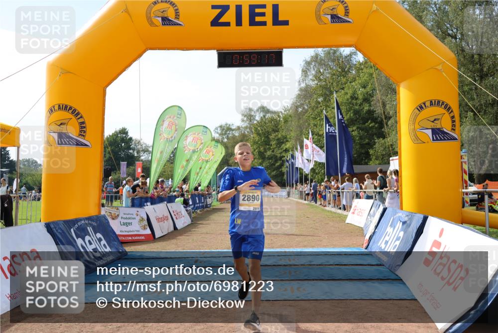 08.09.2024 - Airport Race Strokosch-Dieckow http://msf.ph/oto/6981223 08.09.2024 11:59:58 Ziel 5, 588, 2890, 3142 meine-sportfotos.de