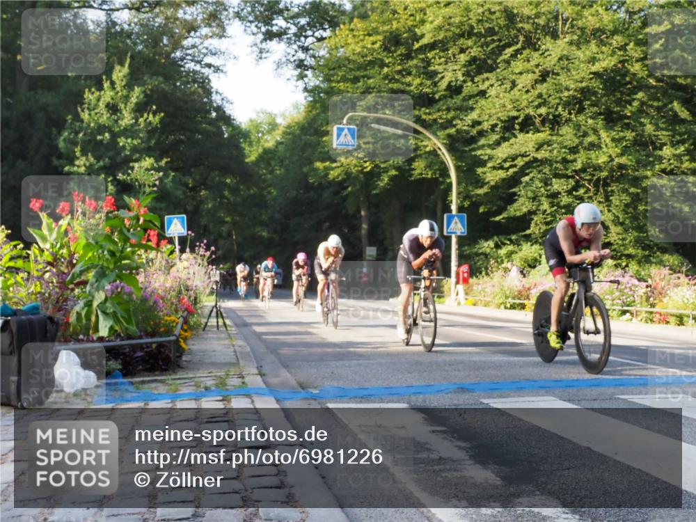 08.09.2024 - Stadtparktriathlon Zöllner http://msf.ph/oto/6981226 08.09.2024 09:09:34 Radfahren 15, 21, 25, 26, 35, 40, 44, 54, 56, 63, 72, 76, 123, 127 meine-sportfotos.de