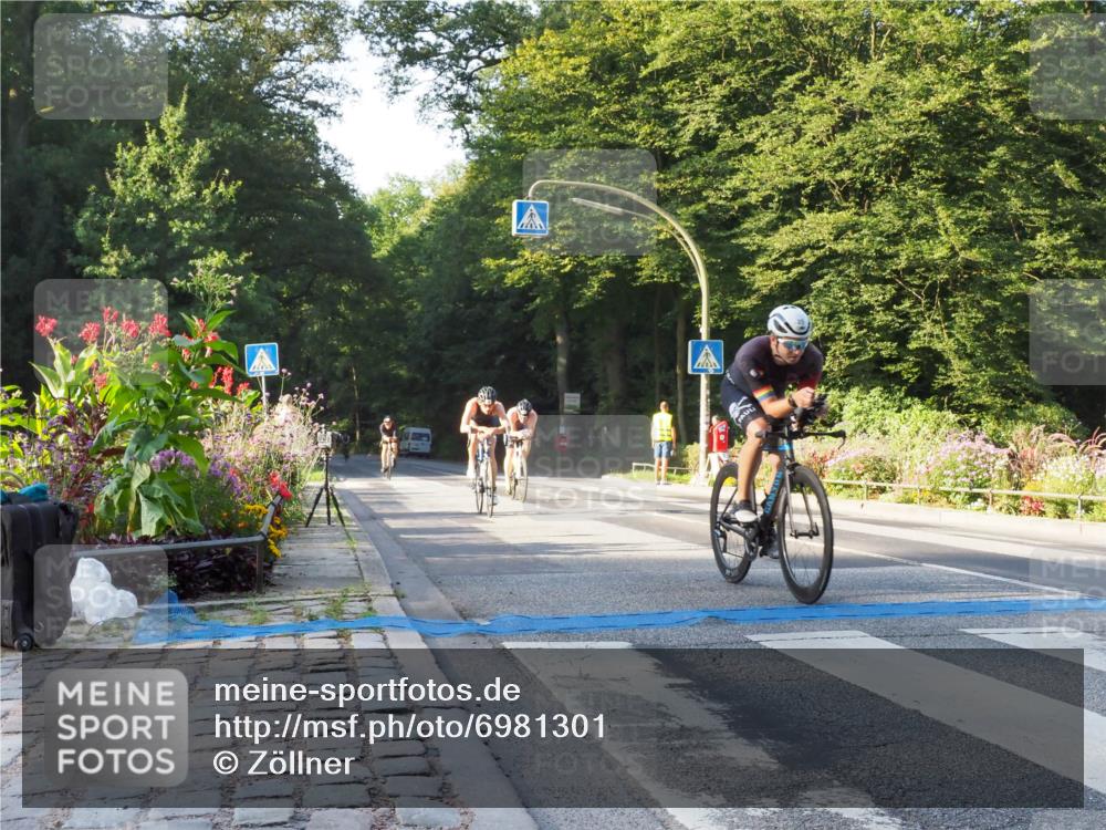 08.09.2024 - Stadtparktriathlon Zöllner http://msf.ph/oto/6981301 08.09.2024 09:09:41 Radfahren 25, 26, 35, 54, 56, 72, 76, 109, 123 meine-sportfotos.de