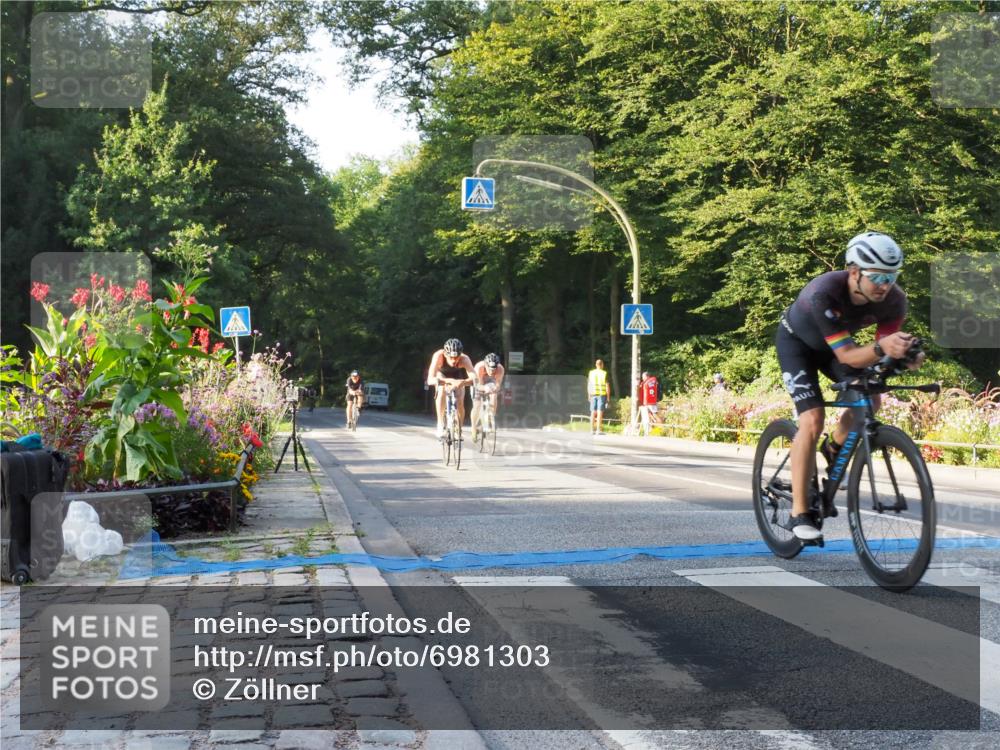 08.09.2024 - Stadtparktriathlon Zöllner http://msf.ph/oto/6981303 08.09.2024 09:09:41 Radfahren 25, 26, 35, 54, 56, 72, 76, 109, 123 meine-sportfotos.de