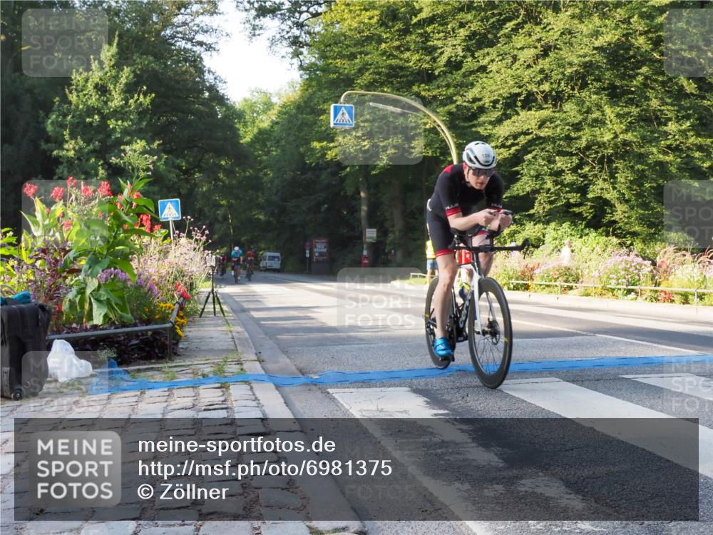08.09.2024 - Stadtparktriathlon Zöllner http://msf.ph/oto/6981375 08.09.2024 09:09:58 Radfahren 31, 83, 89, 94, 107, 108, 113, 125 meine-sportfotos.de