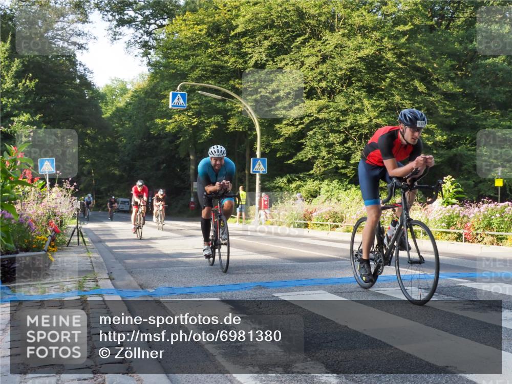 08.09.2024 - Stadtparktriathlon Zöllner http://msf.ph/oto/6981380 08.09.2024 09:10:01 Radfahren 10, 31, 83, 89, 94, 98, 107, 108, 113, 125 meine-sportfotos.de