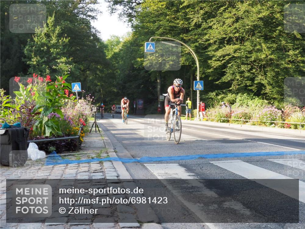 08.09.2024 - Stadtparktriathlon Zöllner http://msf.ph/oto/6981423 08.09.2024 09:10:09 Radfahren 10, 20, 69, 71, 87, 89, 94, 98 meine-sportfotos.de