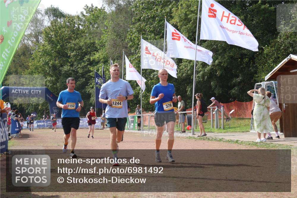 08.09.2024 - Airport Race Strokosch-Dieckow http://msf.ph/oto/6981492 08.09.2024 12:44:43 Ziel 376, 872, 1152, 1183, 1200, 1244, 1246, 1336, 1379 meine-sportfotos.de