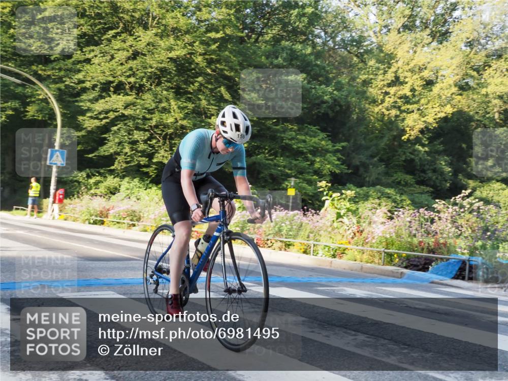 08.09.2024 - Stadtparktriathlon Zöllner http://msf.ph/oto/6981495 08.09.2024 09:10:55 Radfahren 57, 85, 97, 121, 159 meine-sportfotos.de
