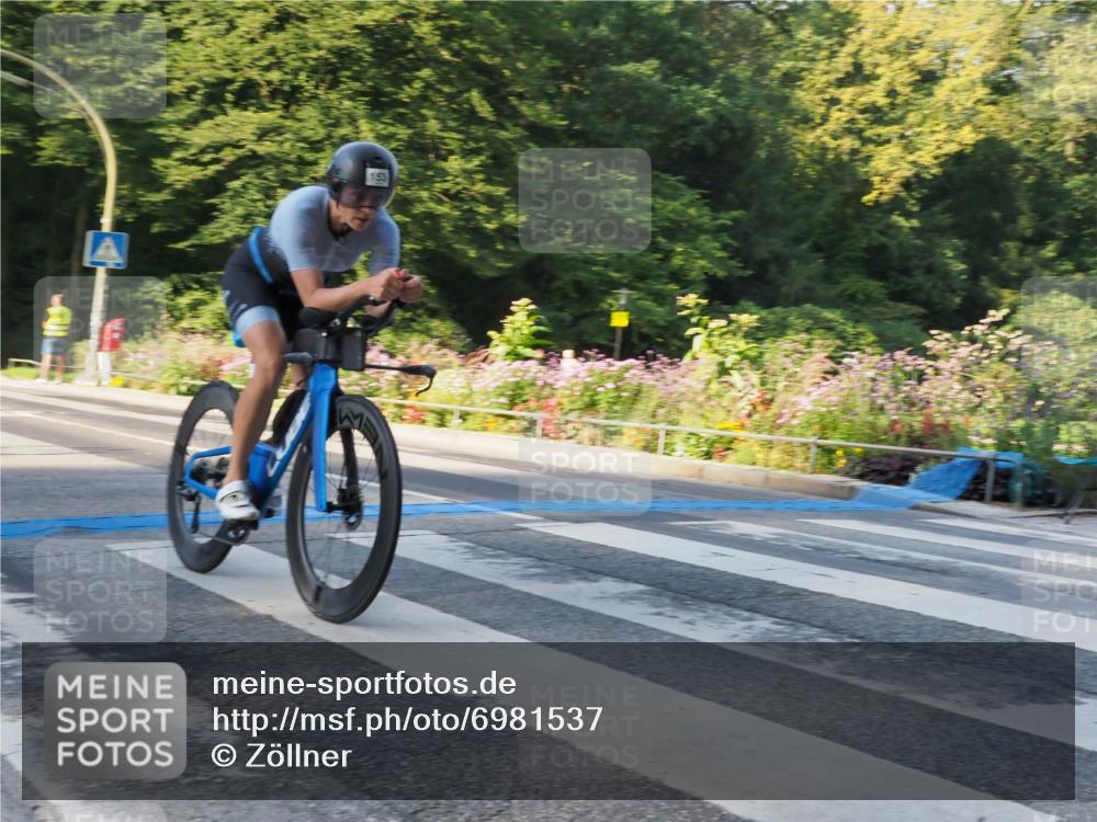 08.09.2024 - Stadtparktriathlon Zöllner http://msf.ph/oto/6981537 08.09.2024 09:11:16 Radfahren 2, 27, 128, 153, 167 meine-sportfotos.de