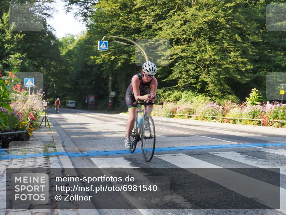 08.09.2024 - Stadtparktriathlon Zöllner http://msf.ph/oto/6981540 08.09.2024 09:11:19 Radfahren 2, 153, 167 meine-sportfotos.de