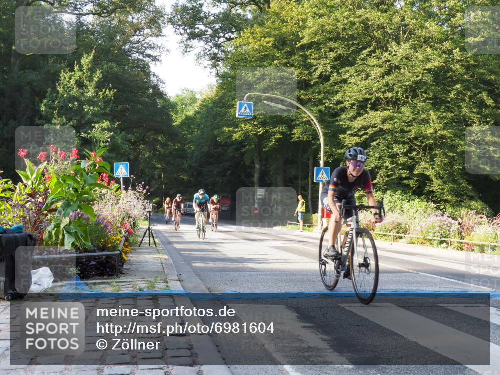 08.09.2024 - Stadtparktriathlon Zöllner http://msf.ph/oto/6981604 08.09.2024 09:11:52 Radfahren 4, 11, 45, 124, 138, 140, 144 meine-sportfotos.de