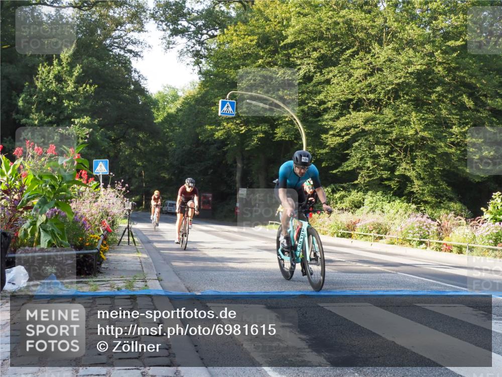 08.09.2024 - Stadtparktriathlon Zöllner http://msf.ph/oto/6981615 08.09.2024 09:11:53 Radfahren 4, 11, 18, 45, 124, 138, 140, 144 meine-sportfotos.de