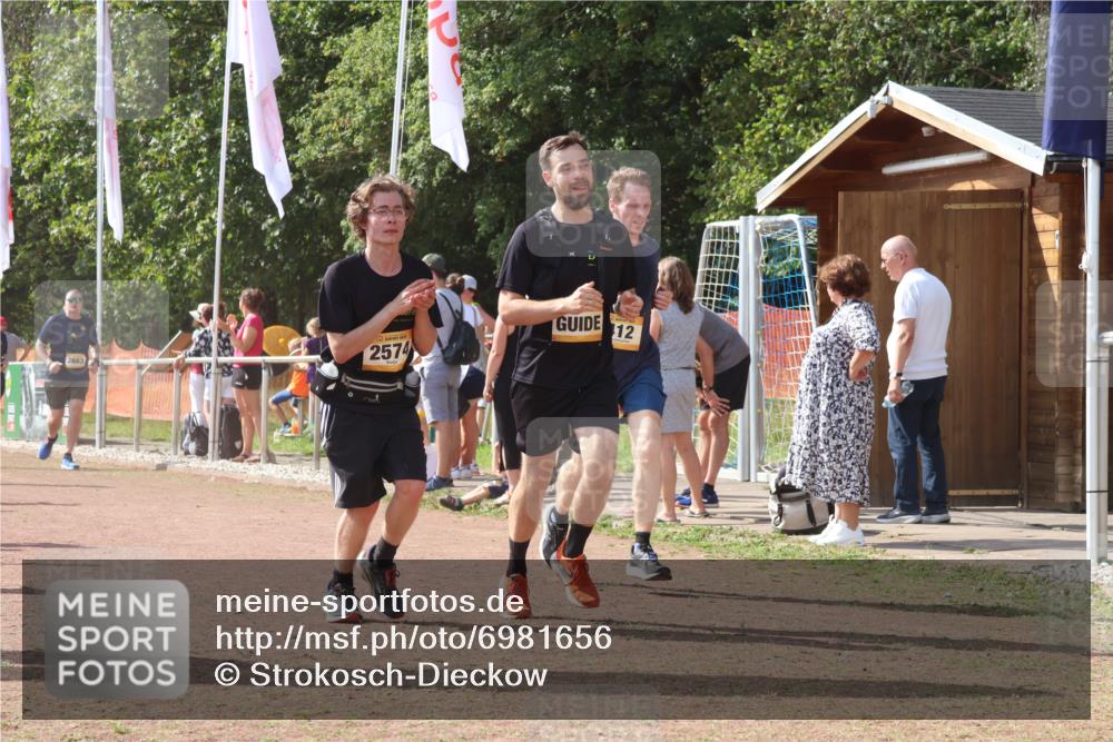 08.09.2024 - Airport Race Strokosch-Dieckow http://msf.ph/oto/6981656 08.09.2024 12:17:17 Ziel 163, 412, 2511, 2574, 2610, 2649, 2774, 2775, 2803, 2882, 2884 meine-sportfotos.de